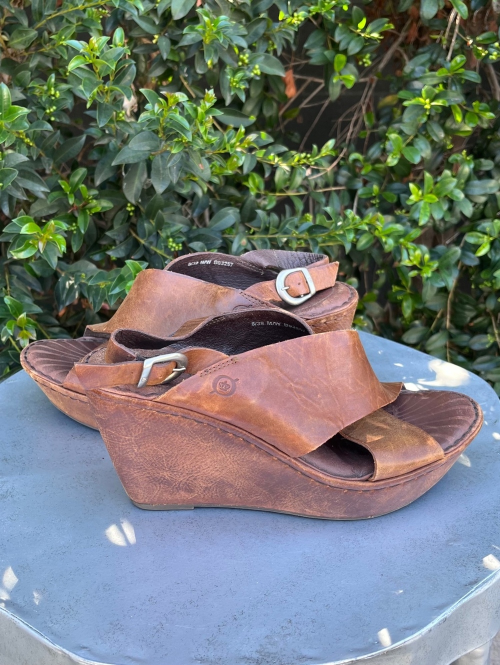 Born Brown Leather Wedge Sandals Womens 8Slingback Comfort